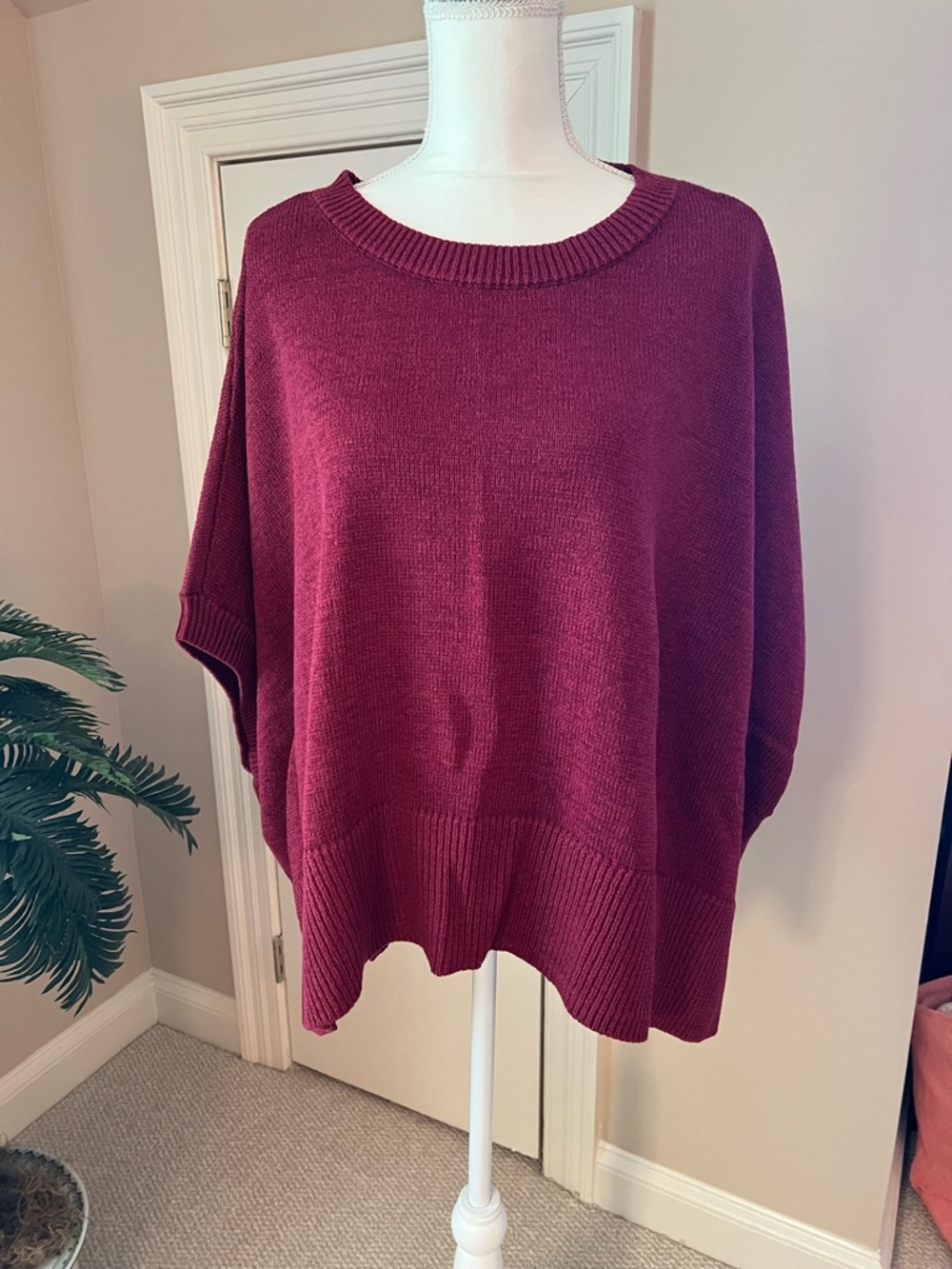 Chicos Women's Relaxed Lightweight Knit Sweater in Wine Size L/XL NWT